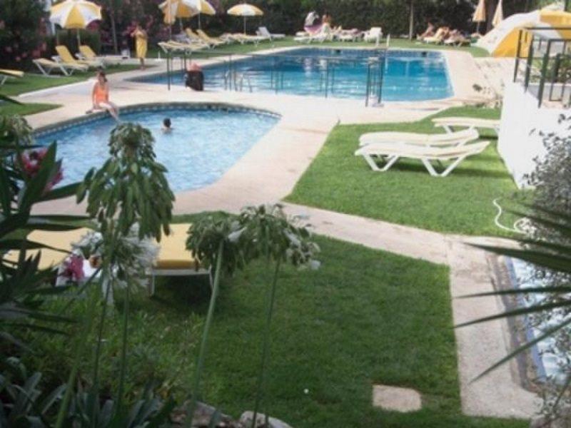 Apartamentos Alvaflor Quarteira Kültér fotó