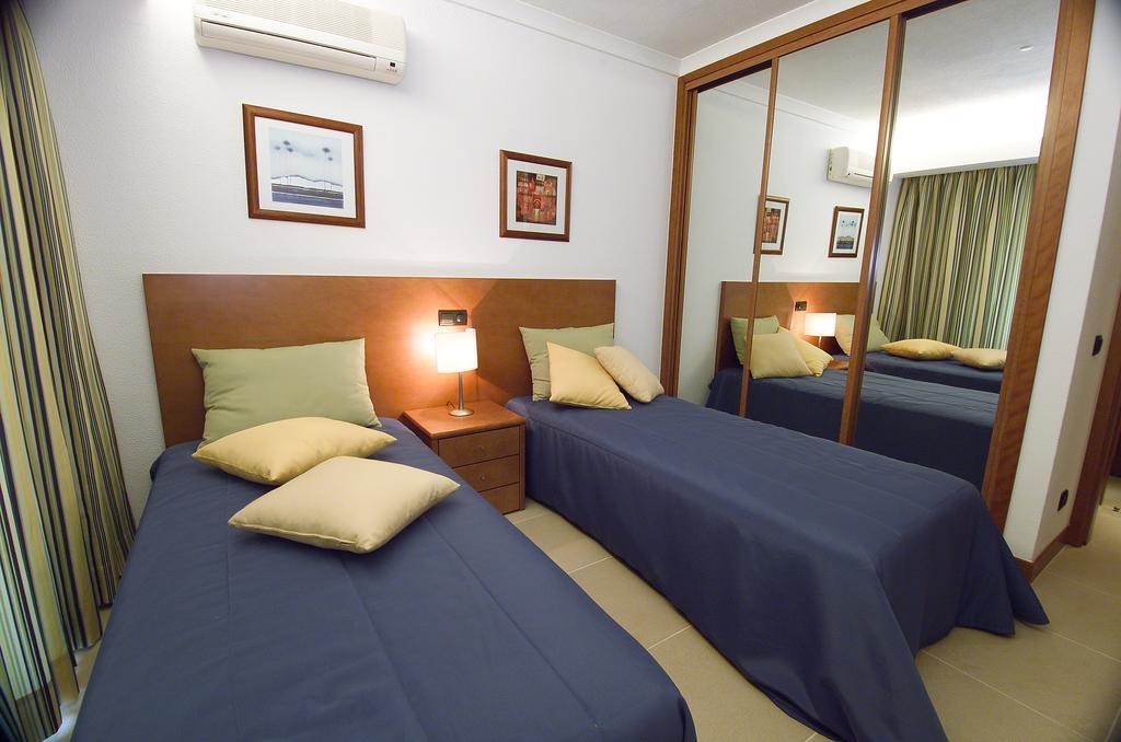 Apartamentos Alvaflor Quarteira Kültér fotó